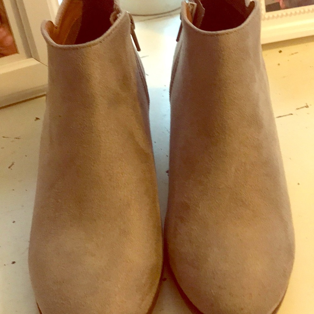 Soda brand ankle boot